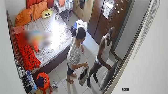 Desi Bhabhi ko Rep Kardi CCTV Viral Viral - Auntymaza.com