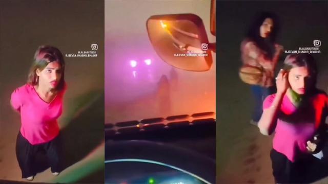Desi girl showing her pussy to a truck driver on the road video - Auntymaza.com