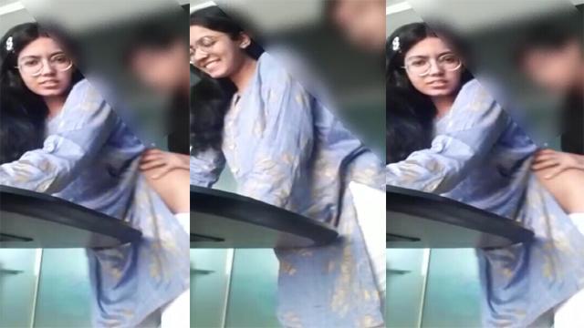 Glasses Horny Teacher Showing & Hard Fucked - Auntymaza.com