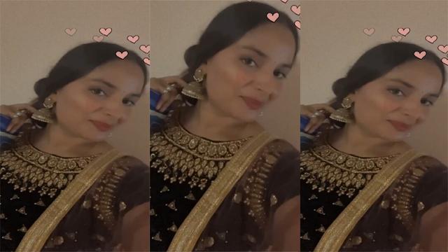 Horny Indian Wife Showing Asshole Fingering Video 2026 - Auntymaza.com