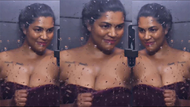Mallu Makeup Artist Reshma – Insta Exclusive Boobs Show - Auntymaza.com
