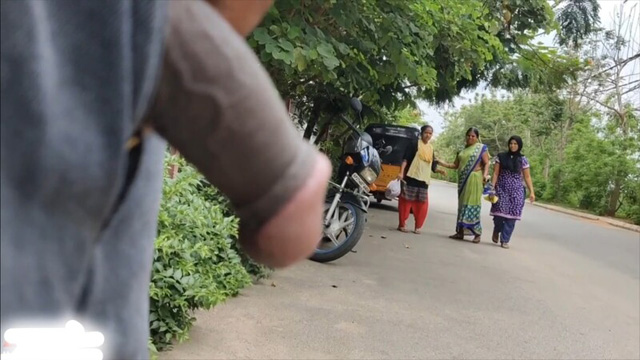 Daring Guy Flashing Sex – In Girls Clip Video Part 2 - Auntymaza.com